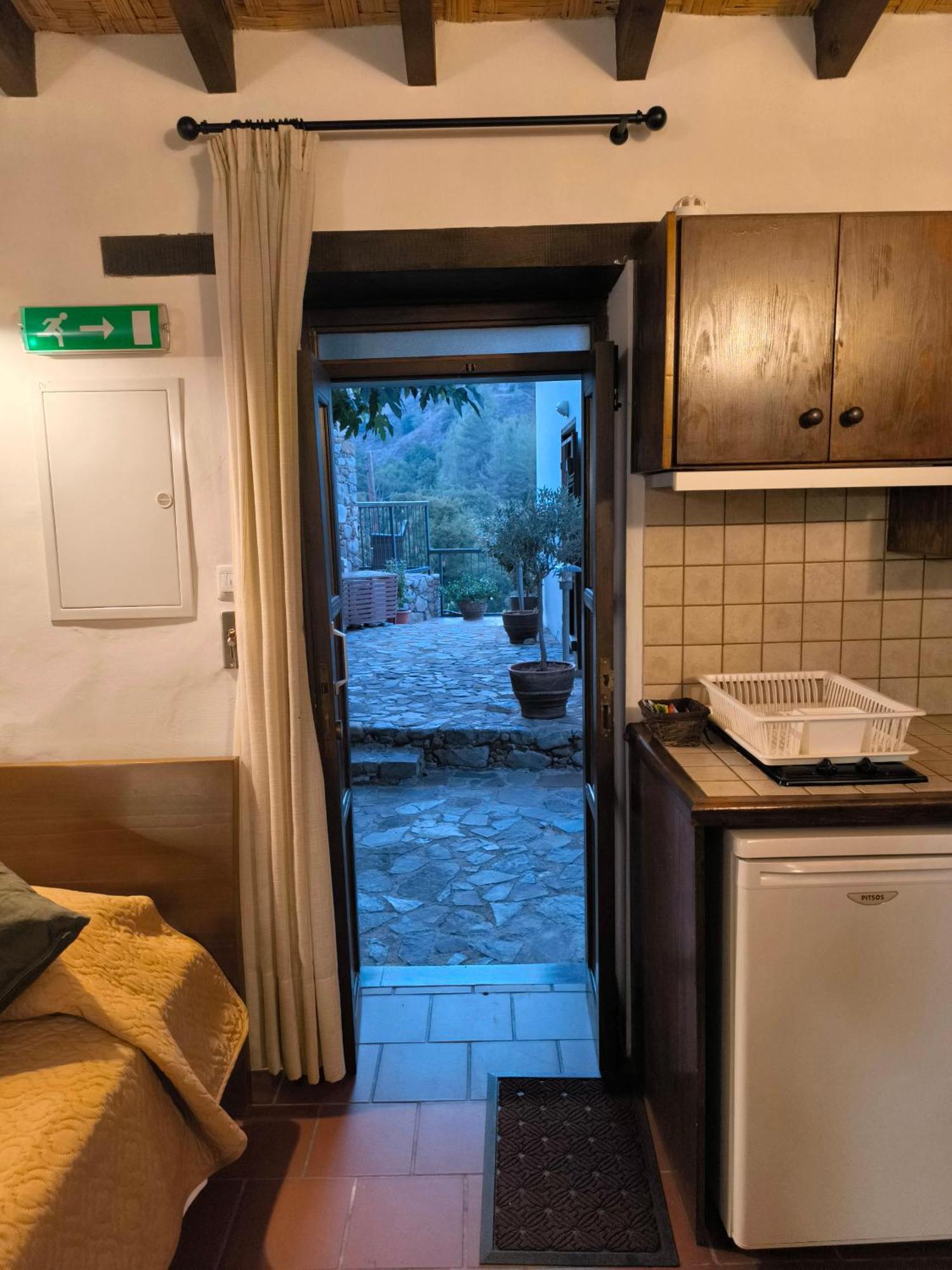 Enipnion Apartments Kakopetria Dış mekan fotoğraf